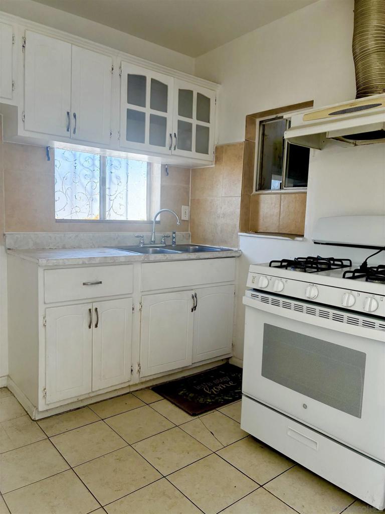 3634 3636 Central Avenue Property Photo 27