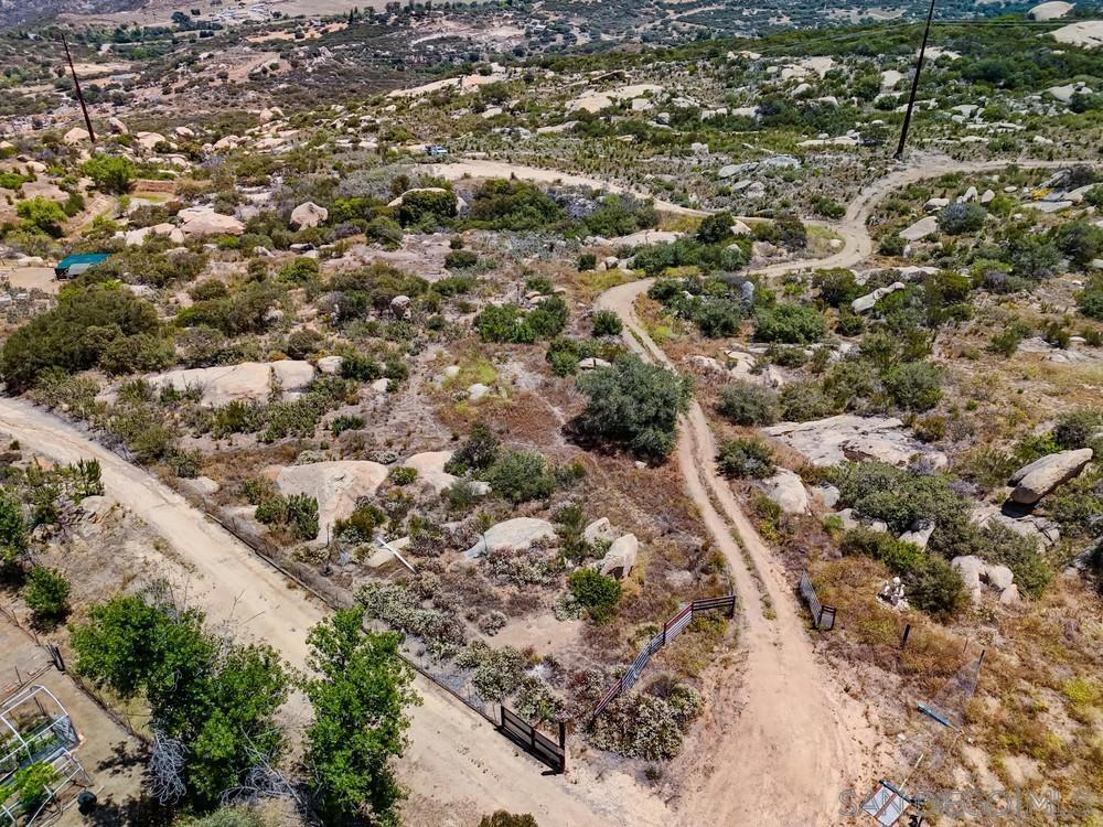 21038 Fog Ridge Property Photo 4