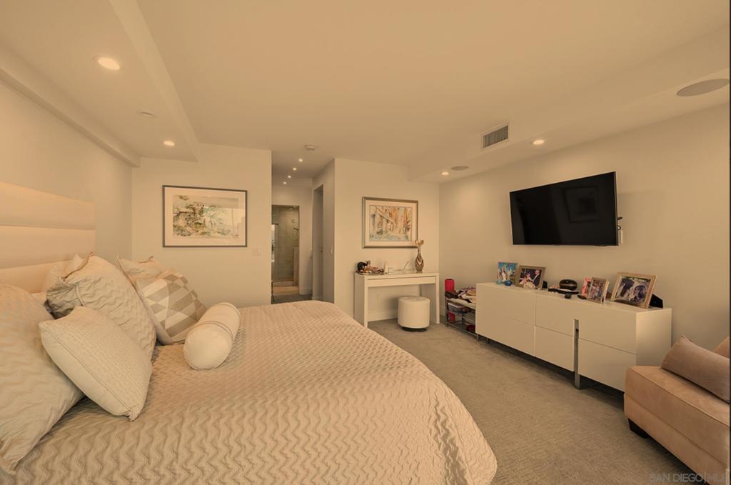 939 Coast Blvd 14f Property Photo 23