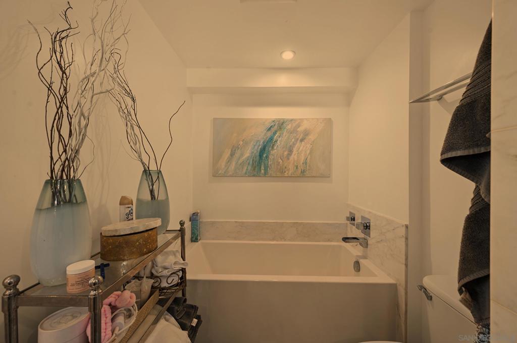 939 Coast Blvd 14f Property Photo 28
