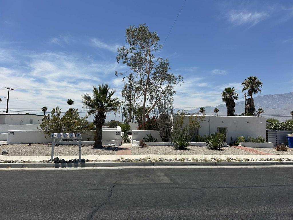 66351 1st Street Property Photo 8