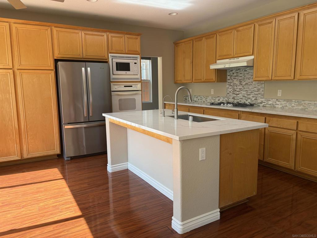 17136 Patina St Property Photo 10