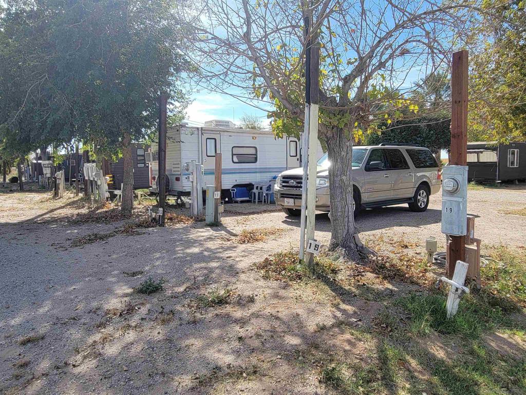 1425 York Dr Property Photo 23