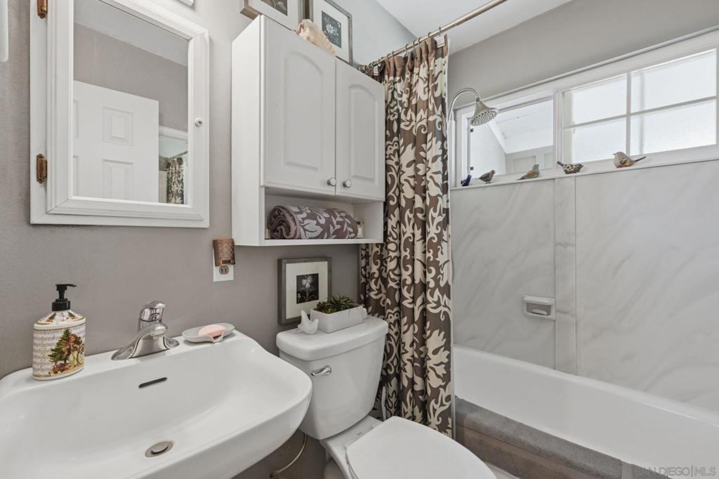 8087 Blue Lake Dr Property Photo 23