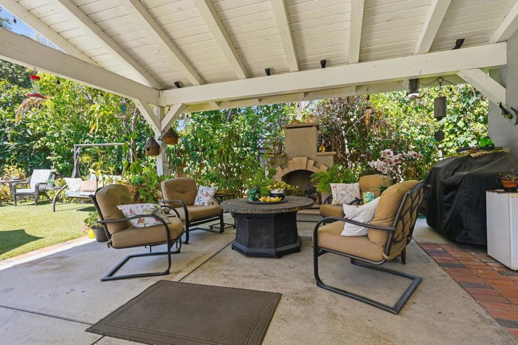 8087 Blue Lake Dr Property Photo 32