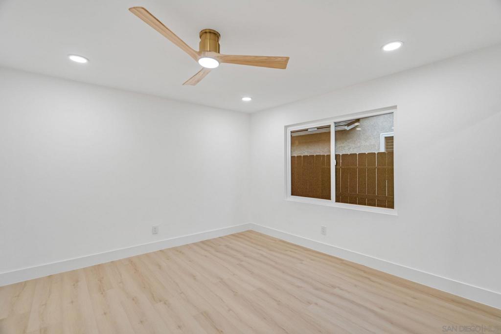 12674 Metate Ln Property Photo 28
