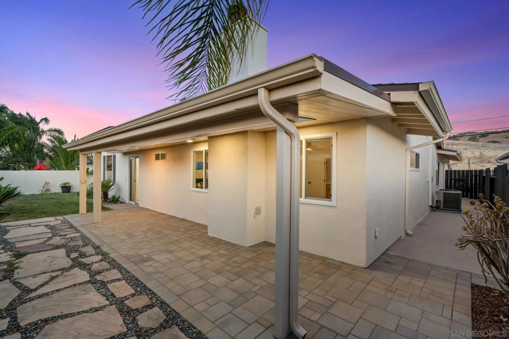 12674 Metate Ln Property Photo 37
