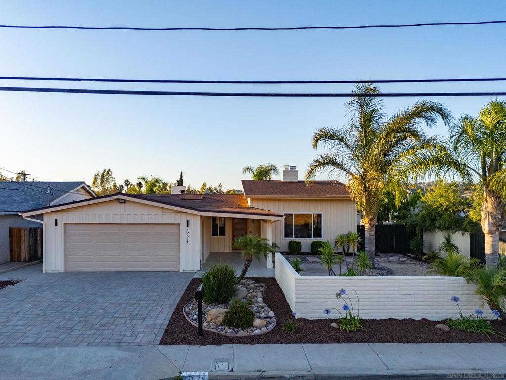 12674 Metate Ln Property Photo 41