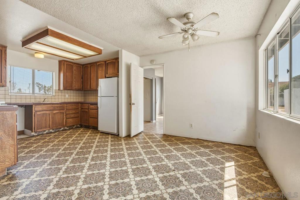 1645 La Brea St. Property Photo 7