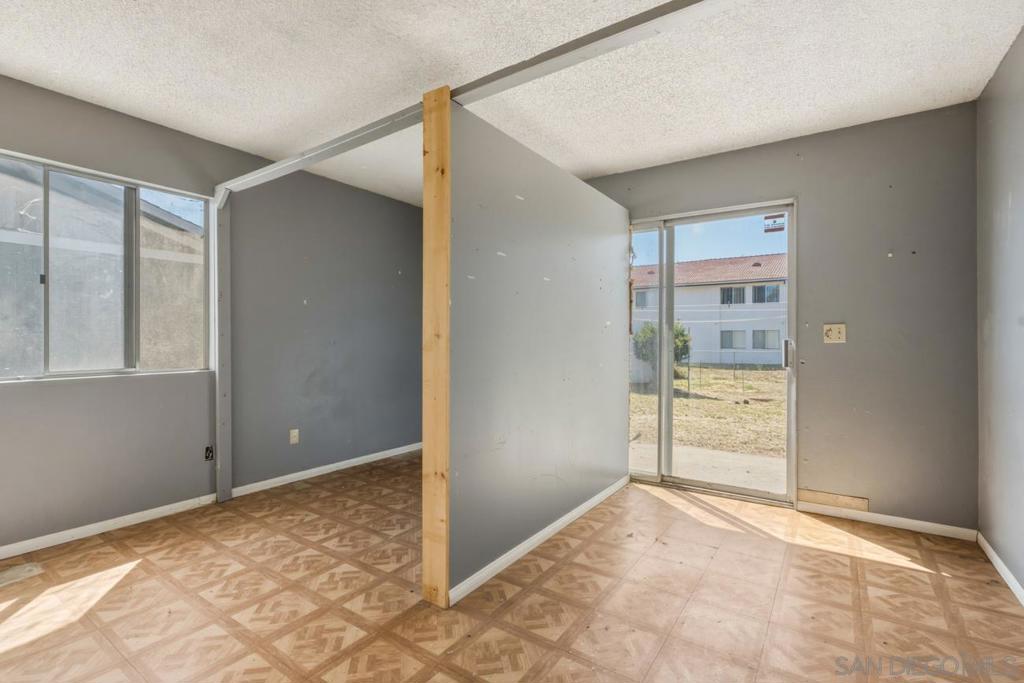 1645 La Brea St. Property Photo 12