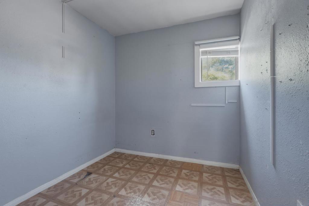 1645 La Brea St. Property Photo 21