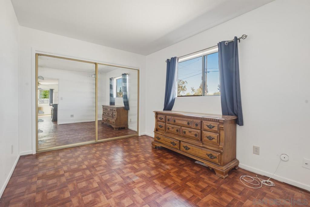 1645 La Brea St. Property Photo 32