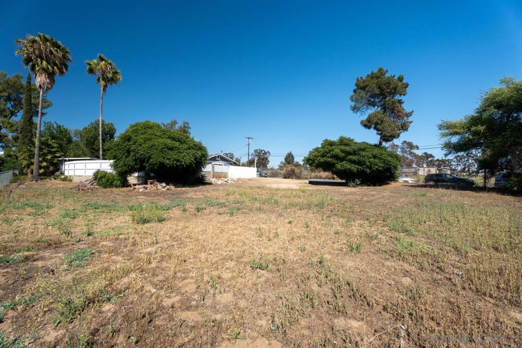 1645 La Brea St. Property Photo 43