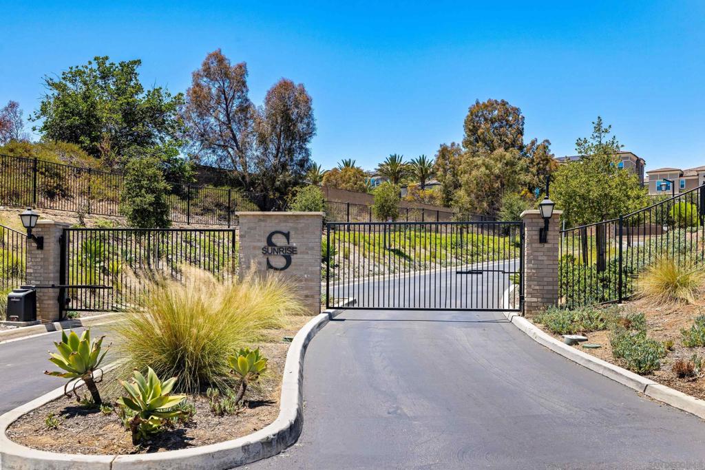 1233 Sunrise View 105 Property Photo 29
