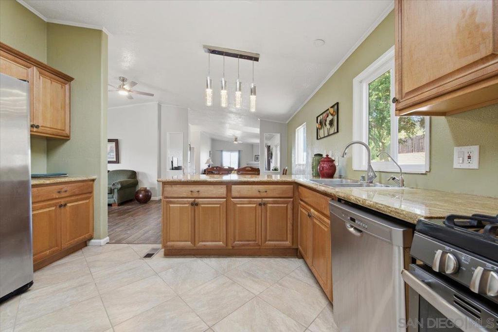 15935 Spring Oaks Rd 57 Property Photo 5