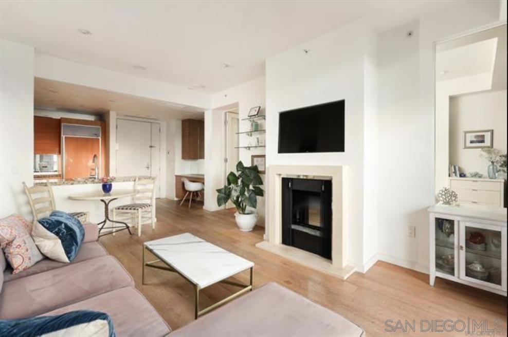 550 Front Street 1007 Property Photo 10