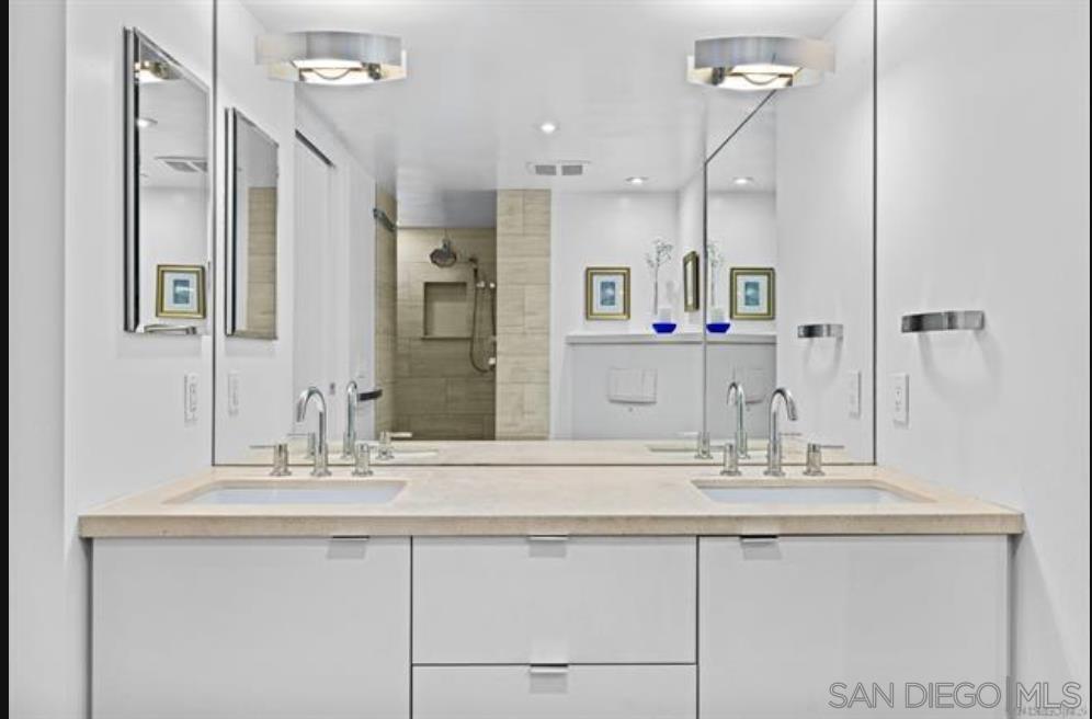550 Front Street 1007 Property Photo 20