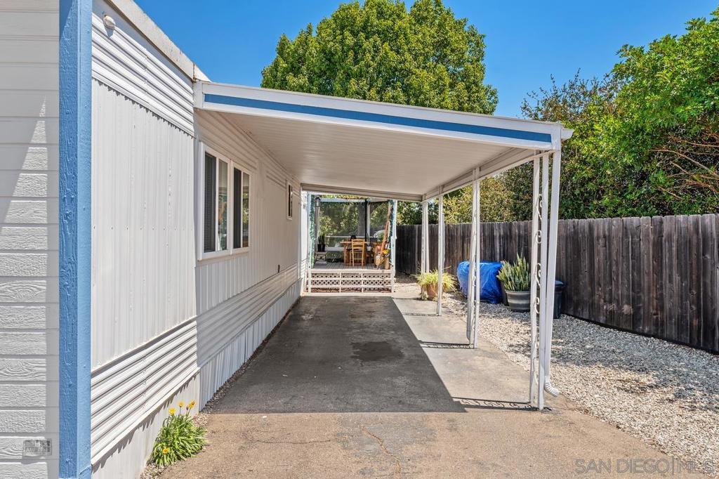 1285 E Washington 51 Property Photo 2