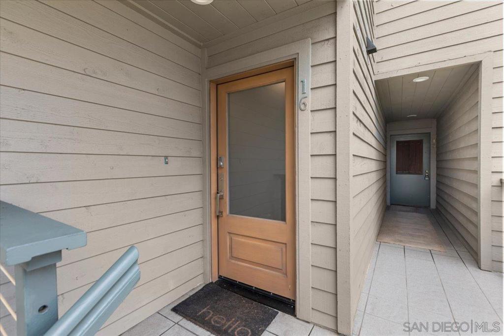 940 Sealane 16 Property Photo 2