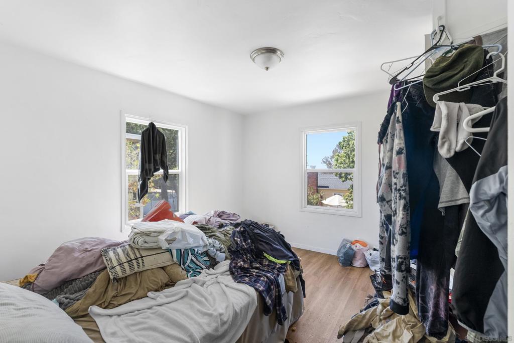 1840 42 Carmelina Property Photo 17