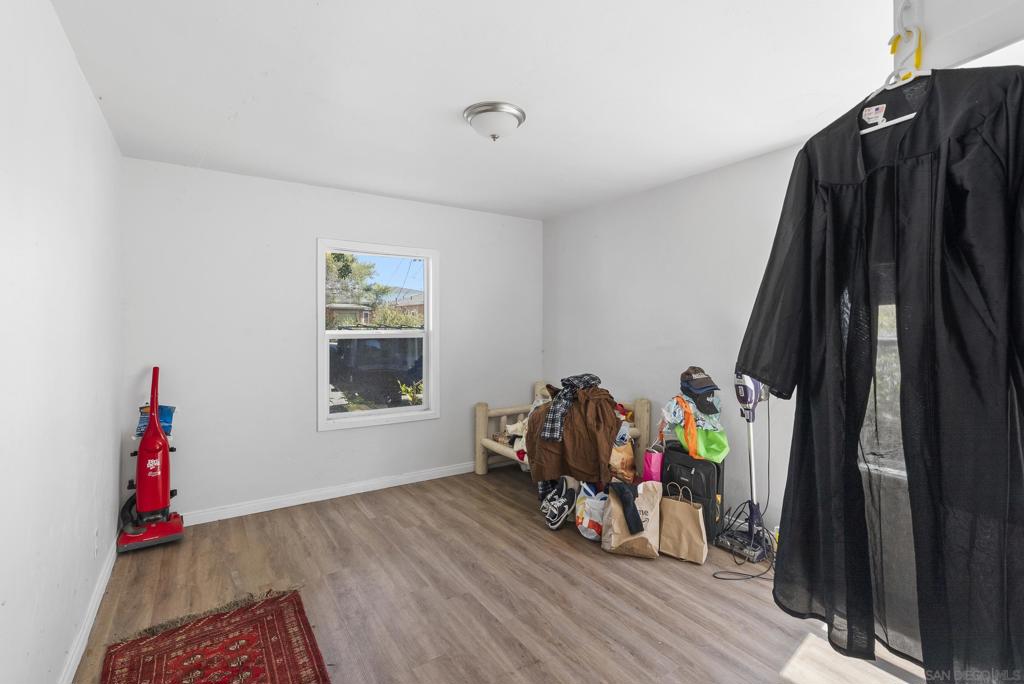 1840 42 Carmelina Property Photo 18