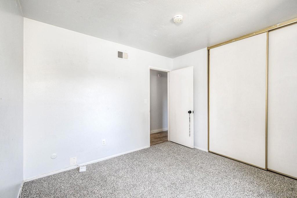 440 Parkside Dr Property Photo 17