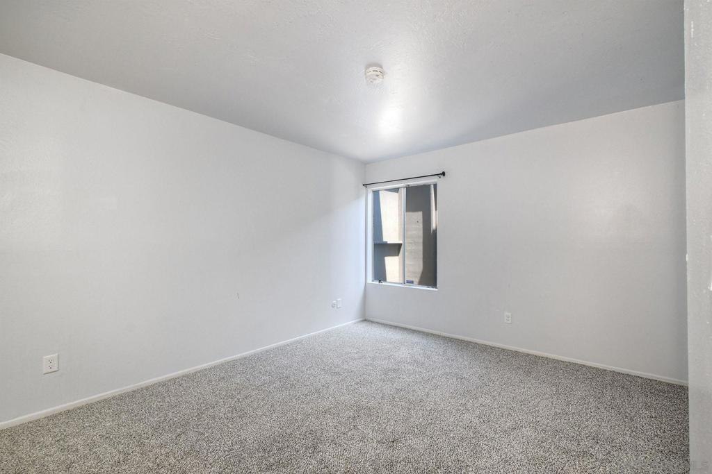 440 Parkside Dr Property Photo 22