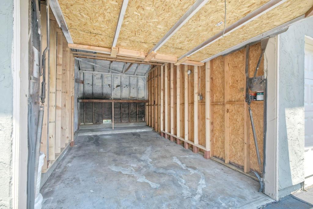 440 Parkside Dr Property Photo 31