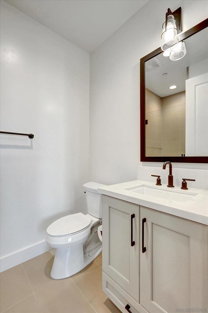 1602 San Remo Pl 104 Property Photo 12