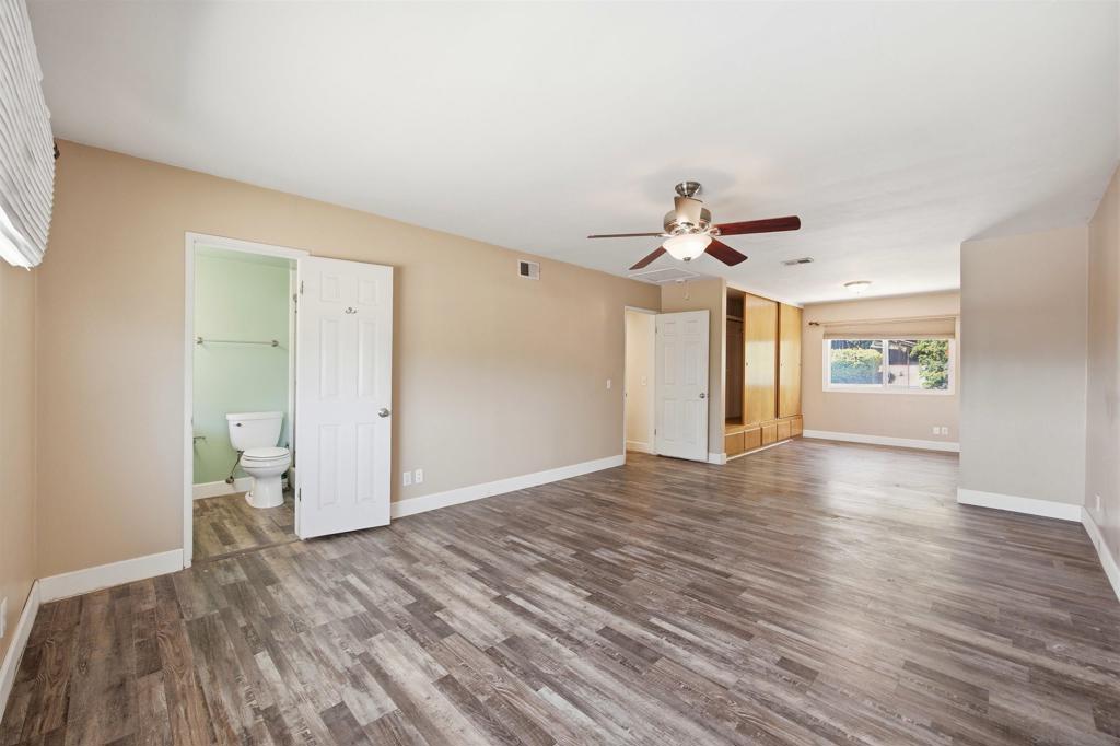 260014664SD Property Photo 25