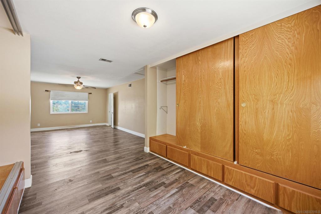 260014664SD Property Photo 28