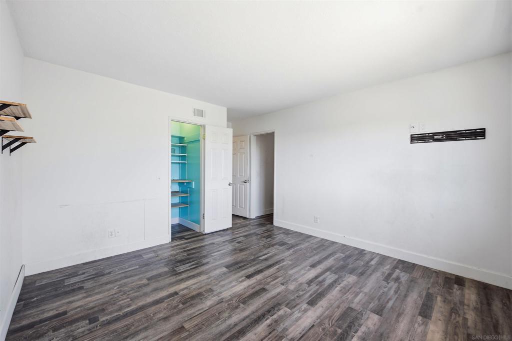 260014664SD Property Photo 34