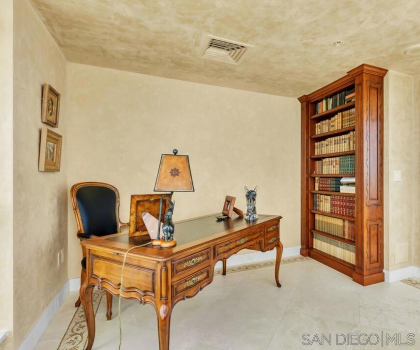 1199 Pacific 3703 Property Photo 5