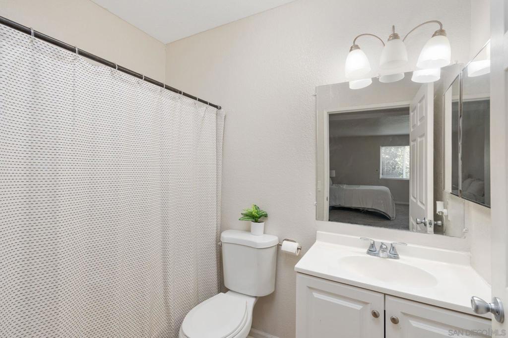 868 E Alvarado 28 Property Photo 6