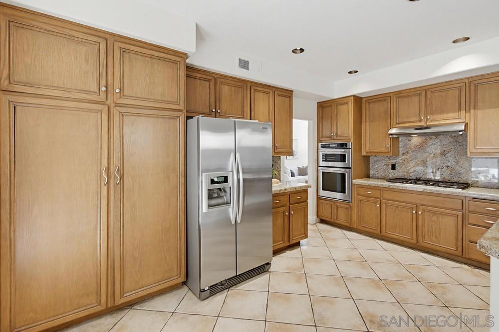 8995 Hampe Court Property Photo 15