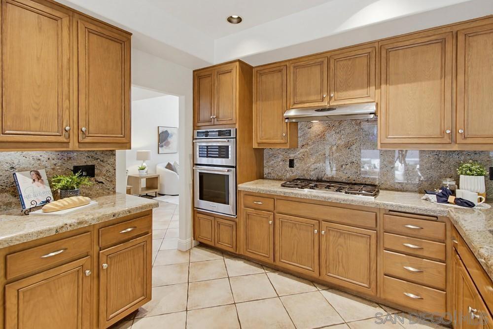 8995 Hampe Court Property Photo 17