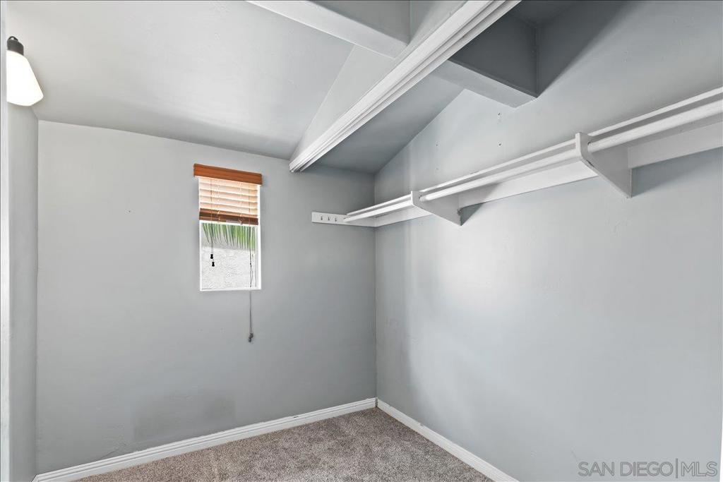 4046 Iowa St 4 Property Photo 22