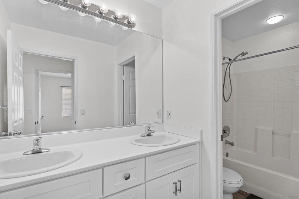 1354 Normandy Dr Property Photo 20