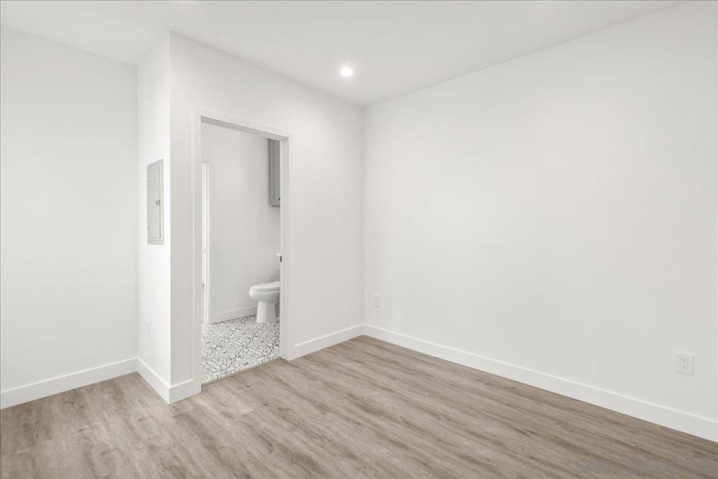 611 Silver Strand #1-3 Property Photo 14