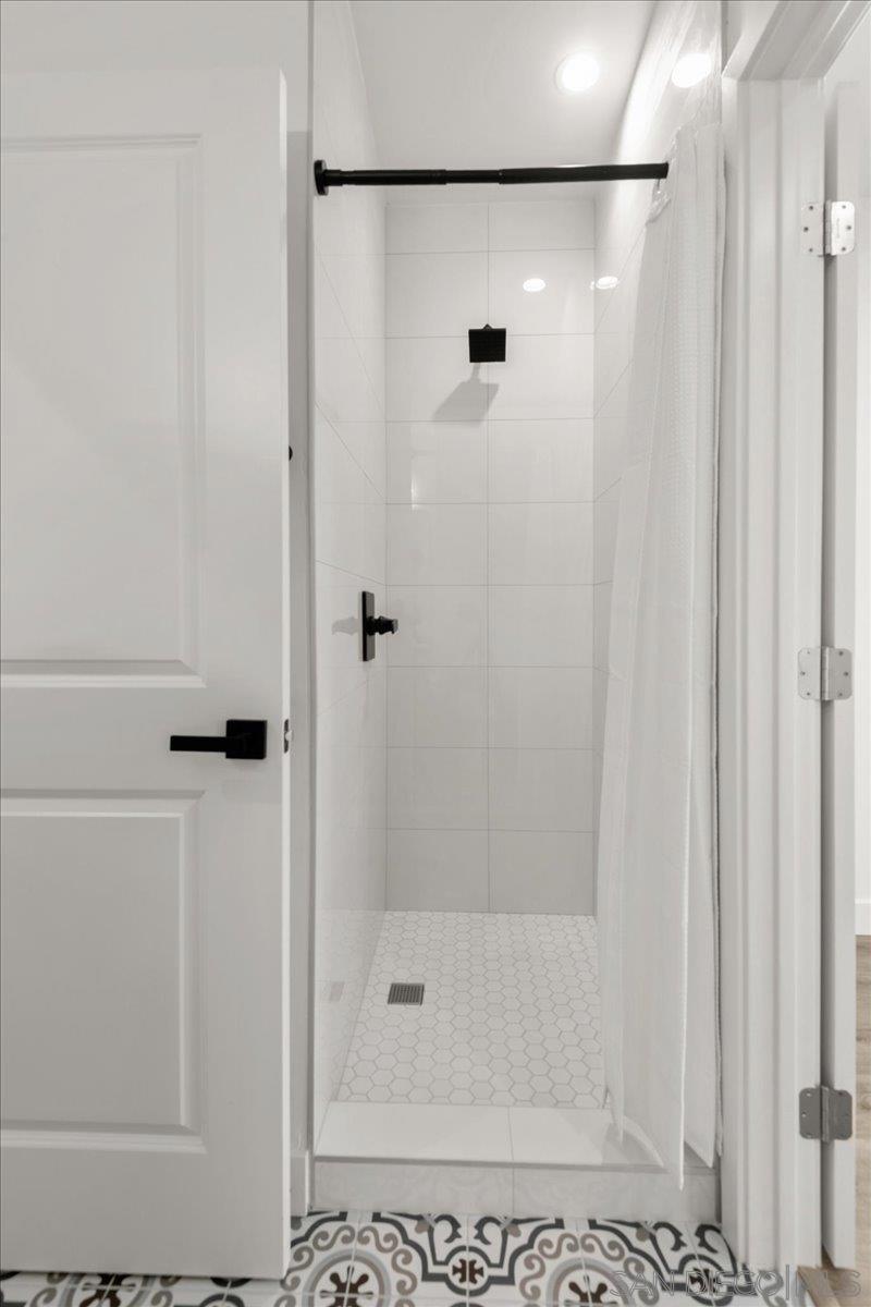611 Silver Strand #1-3 Property Photo 17