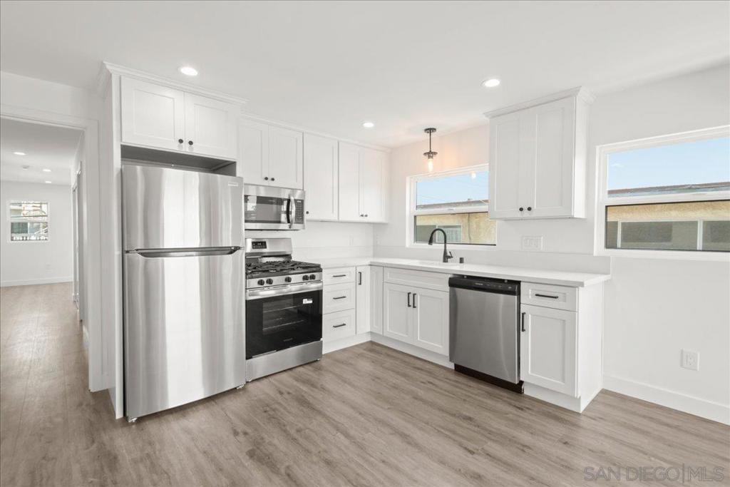 611 Silver Strand #1-3 Property Photo 22