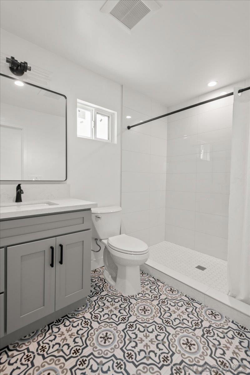 611 Silver Strand #1-3 Property Photo 24