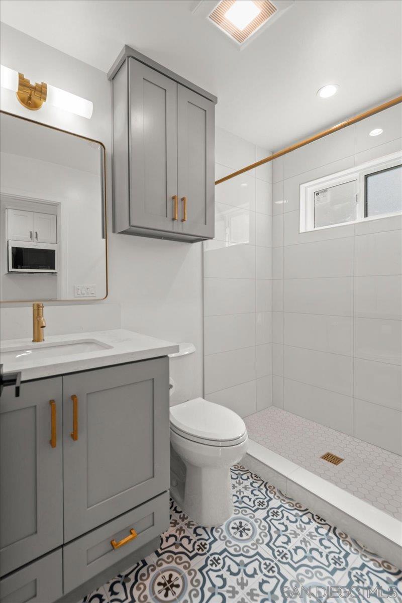 611 Silver Strand #1-3 Property Photo 32