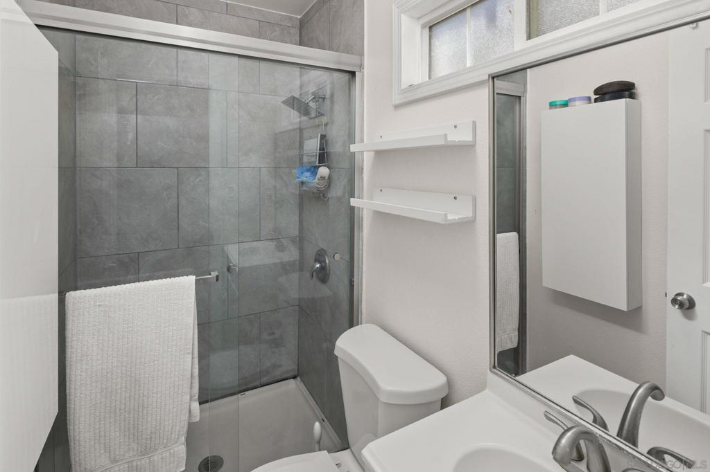 4863 Polk Ave Property Photo 17