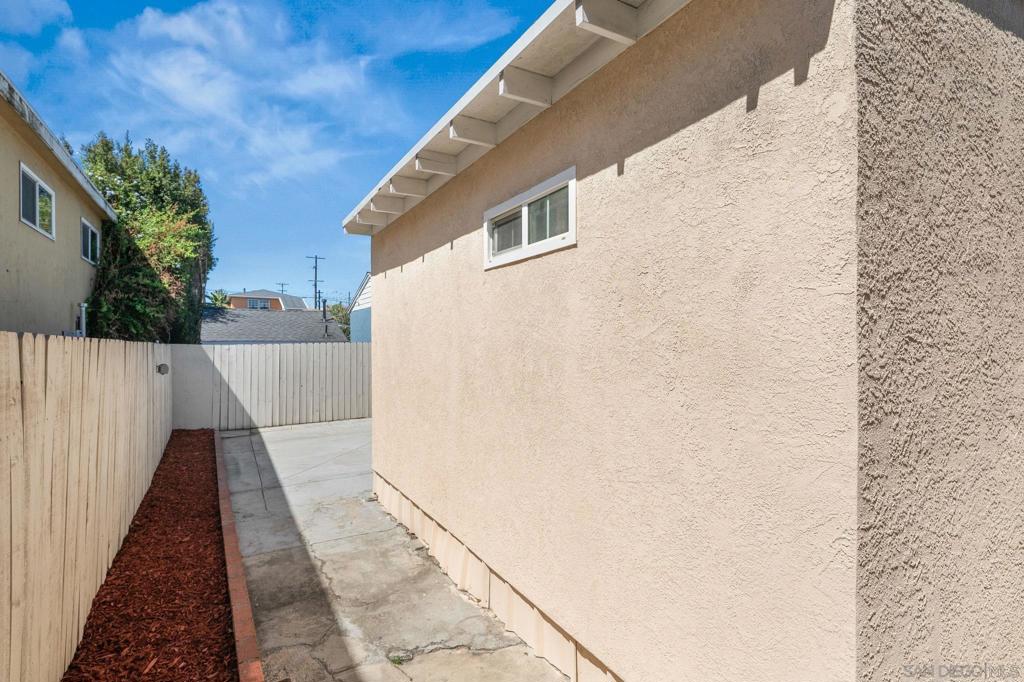 4863 Polk Ave Property Photo 24
