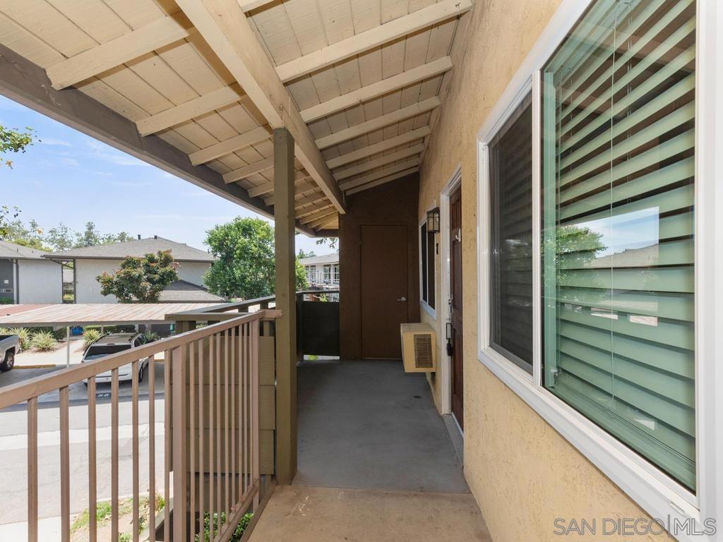 2094 E Grand Ave 7 Property Photo 4