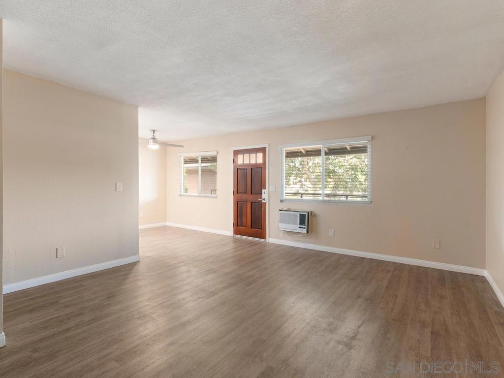 2094 E Grand Ave 7 Property Photo 9
