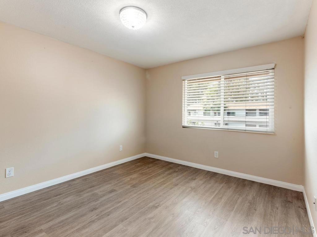 2094 E Grand Ave 7 Property Photo 14
