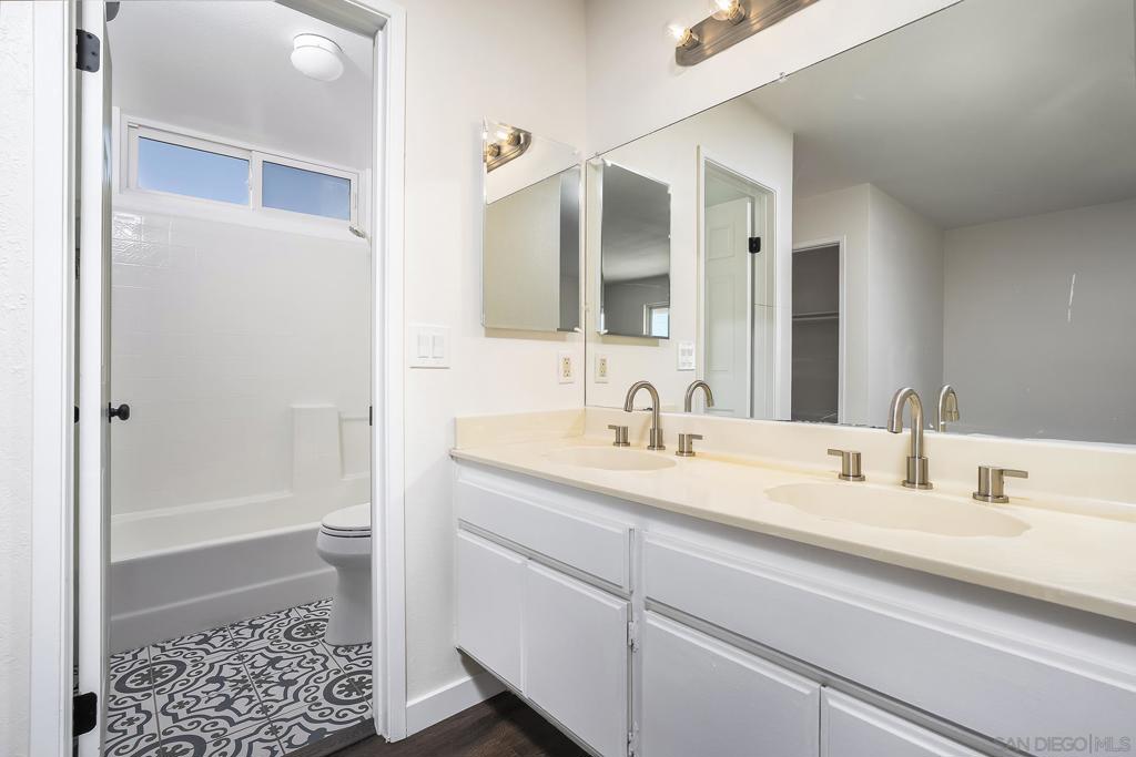 10772 Avenida Roberta Property Photo 21