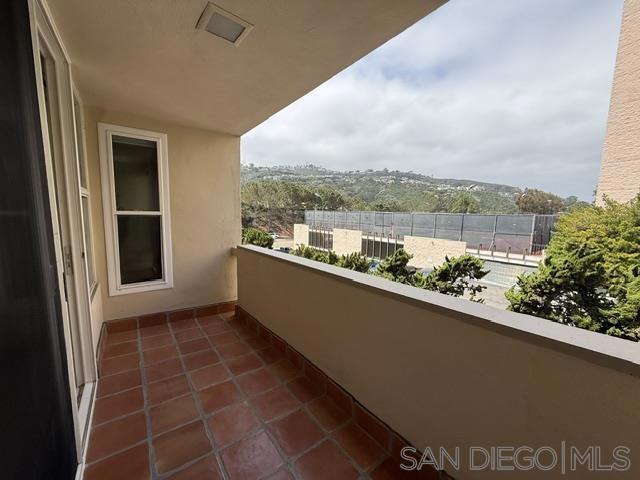 2510 Torrey Pines Rd, Unit 312 Property Photo 1